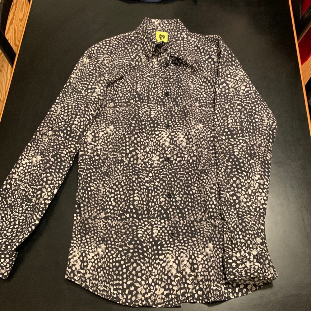 Men’s NM button down slim dress shirt
